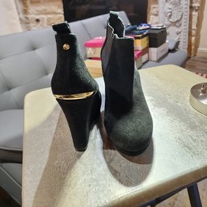 Jessica Simpson wedges